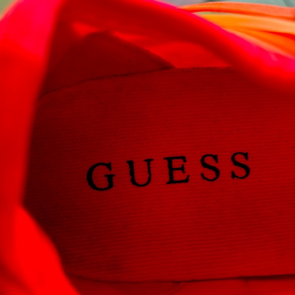 Guess Women’s Vibrant Red Sneakers Size 7.5 - Picture 14 of 14